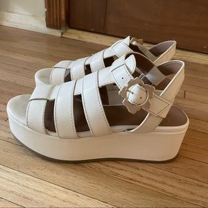 Ted Baker Ffayeta
Leather Fisherman Platform Sandals